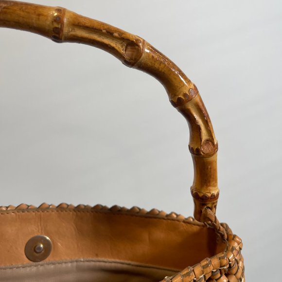 Pantera Leather woven VINTAGE Handbag with bamboo handle. - Picture 2 of 7